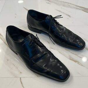 Ferragamo Black Derby’s